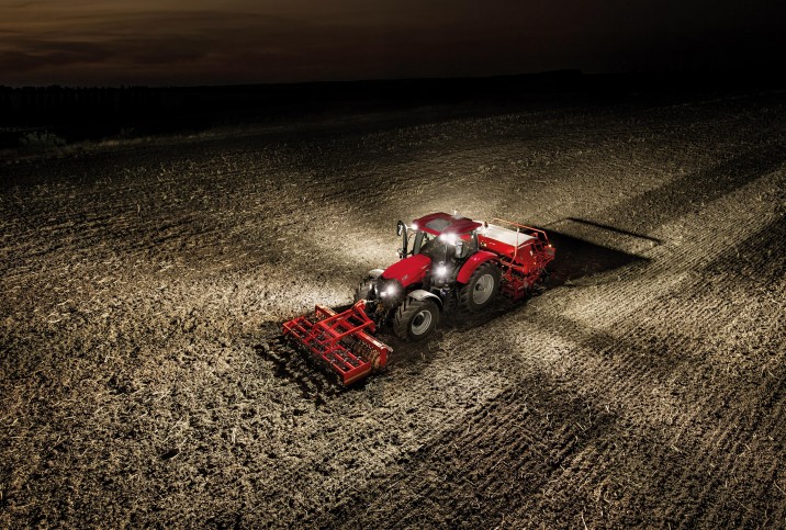 Traktorius Case IH Maxxum Multicontroller serija 116 - 145 AG